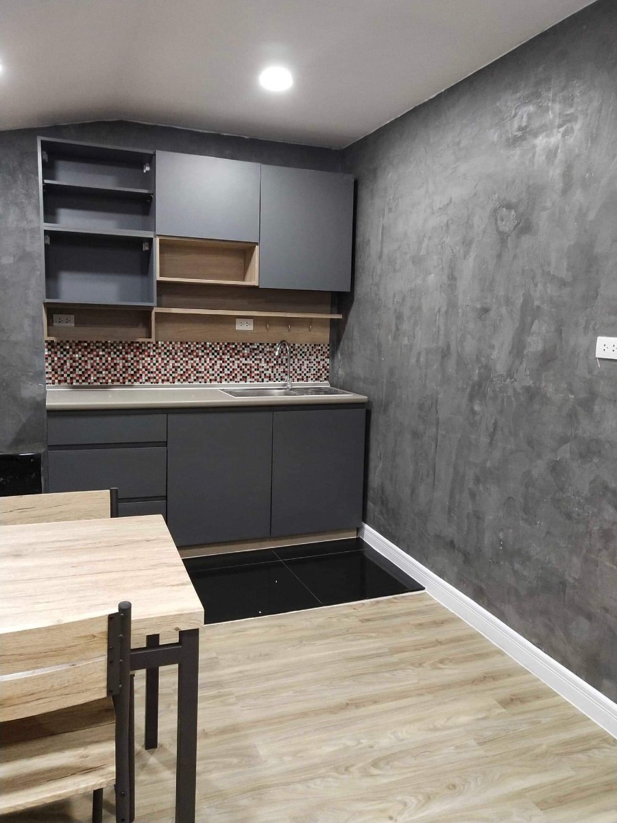 Kitchen Fitter: Image 3