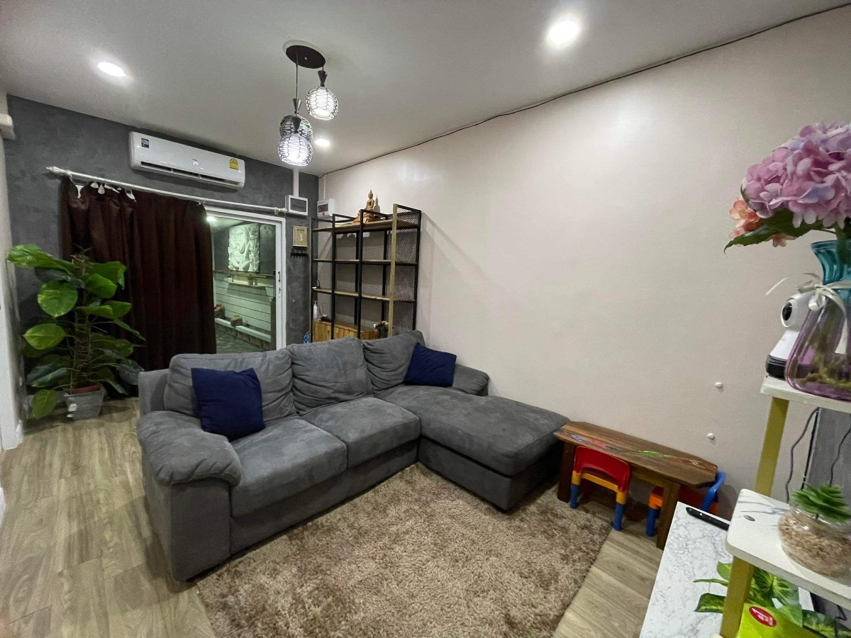 Builder: Image 13