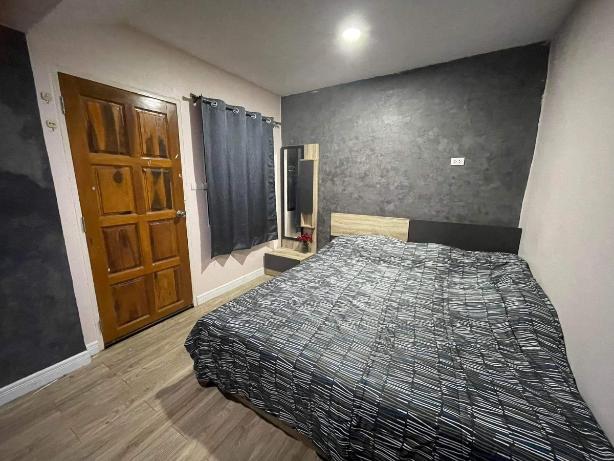 Builder: Image 14