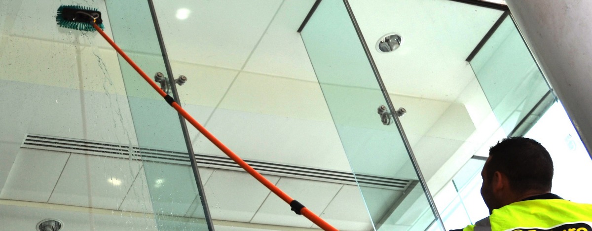 Company: Image 1 – window cleaning service